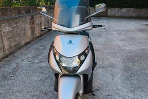Scooter Piaggio Beverly 250