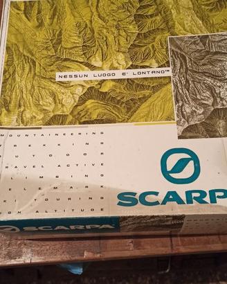 Scarponi montagna e trekking