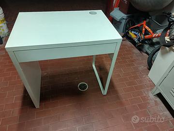 scrivania Ikea 