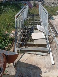 scala in ferro zincato 