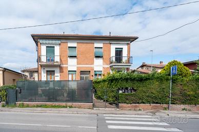 4 LOCALI A VILLAFRANCA DI VERONA