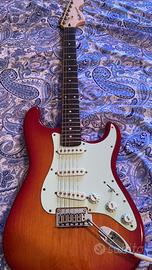 Chitarra Fender Squier Standard logo Fender