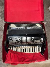 Fisarmonica 140 bassi