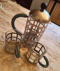 Caffettiera Alessi e tazze design by Michael Grave