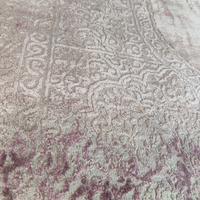 tappeto arabesco lilla e grigio