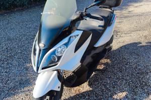 Scooter Kymco Downtown 300 - 2011