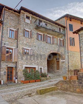 Appartamento di 128 m² con 4 locali a Valganna