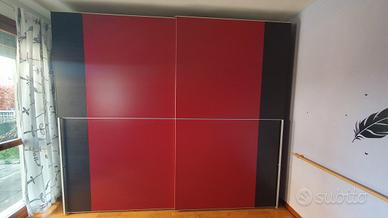 Armadio a due ante con porte scorrevole 