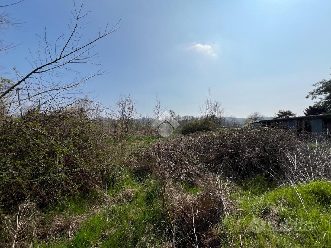 TER. AGRICOLO A ROPPOLO - Vista 2