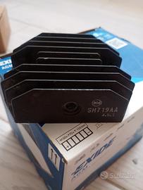 regolatore di tensione Tmax 04-07