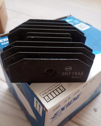 regolatore di tensione Tmax 