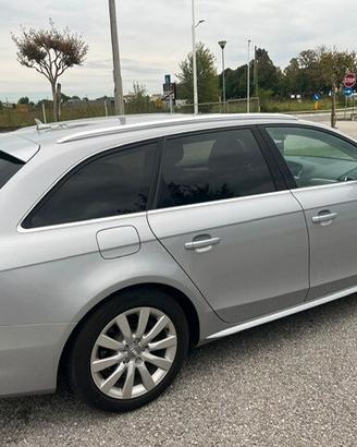 Audi A4 Avant 2.0 TDI 177 CV quattro S LINE