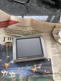 Navigatore Garmin nuvi