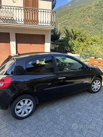 RENAULT Clio 1.2 16V