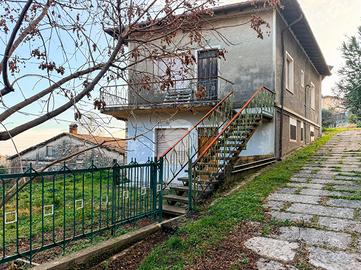 CASA INDIPENDENTE A TOSCOLANO-MADERNO