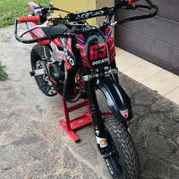 Pit bike