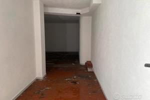 Garage-magazzino in pieno centro