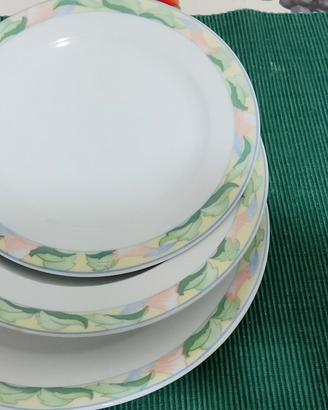 servizio di piatti porcellana 