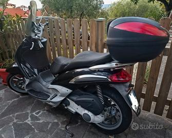 Piaggio Beverly 250