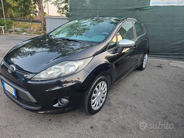 Ford Fiesta 1.4 5 porte Bz.- GPL Titanium