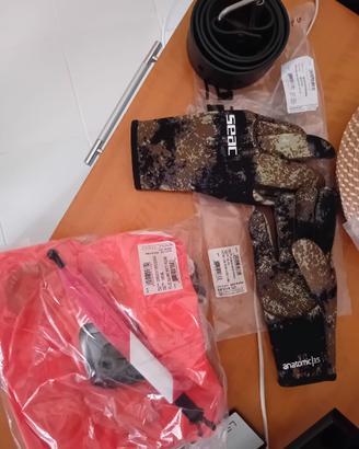 Materiale sub nuovo