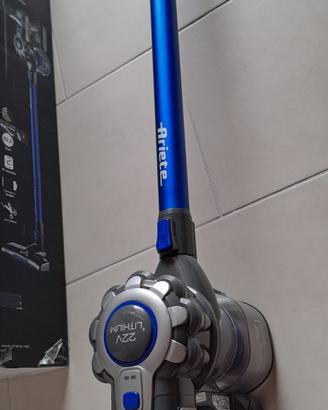 Scopa elettrica senza fili Ariete 22V Lithium Blu