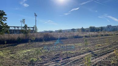 Terreno di 9000 m² a Giugliano in Campania
