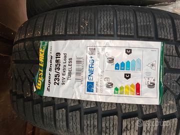 pneumatici invernali 235/35 r19 nuovi Goodride / W