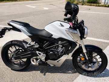 Honda CB125R