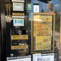 Distributore automatico tabacchi e snack