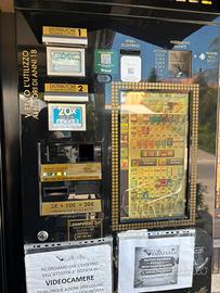 Distributore automatico tabacchi e snack