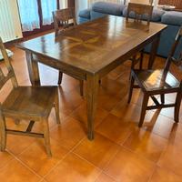 Elegante tavolo con sedie Faber legno massello
