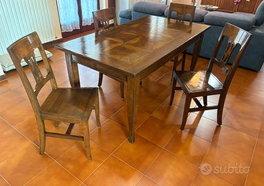 Elegante tavolo con sedie Faber legno massello