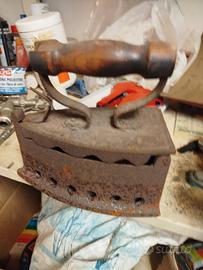 ferro da stiro antico 