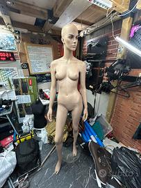 Manichino donna