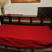 letto una piazza con sotto letto più materassi 