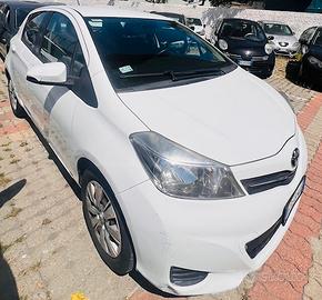 Toyota Yaris 1.0 5 porte Lounge