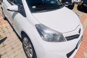 Toyota Yaris 1.0 5 porte Lounge