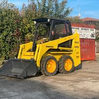 P32 Mini pala Komatsu SK 05 targata