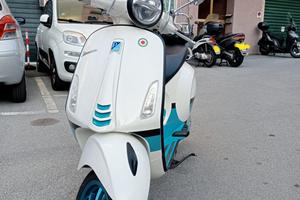 Vespa primavera 125 Color Vibe
