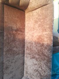 Divano 3 posti con 6 cuscini 