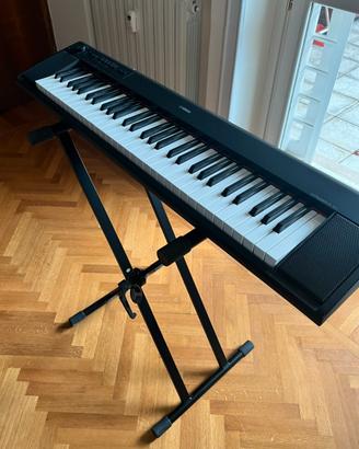 Yamaha Piaggero NP-12 + Supporto Rocky Xfinity