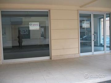 Locale commerciale zona S. Rocco