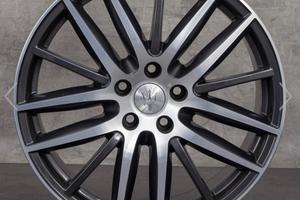 Cerchi in lega Maserati Ghibli