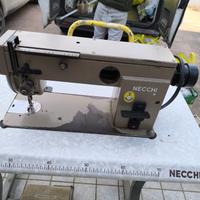 macchina da cucire industriale lineare