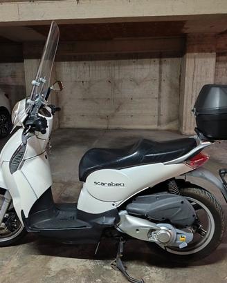Scooter Aprilia Scarabeo 125 