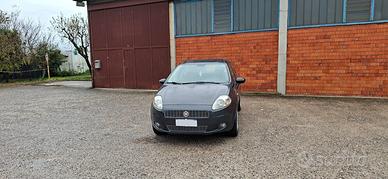 FIAT GRANDE PUNTO 1.4 5P IDEALE X NEOPATENTATI