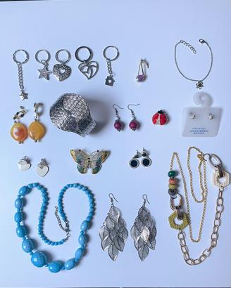 Lotto bigiotteria e accessori donna