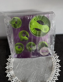 Set di 6 tagliabiscotti in acciaio inox - NUOVI.