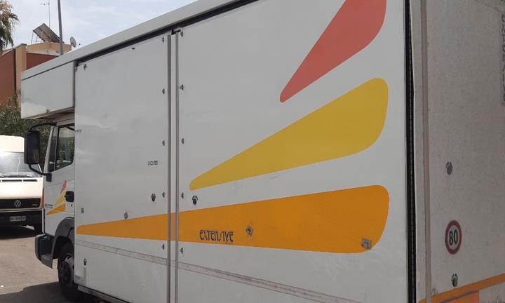 Autonegozio NISSAN ATLEON 70/140 USO NEGOZIO